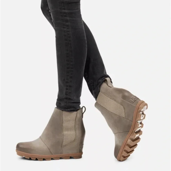 Sorel Joan of Arctic Wedge II Leather Chelsea Boot Size 7.5 - Picture 1 of 10